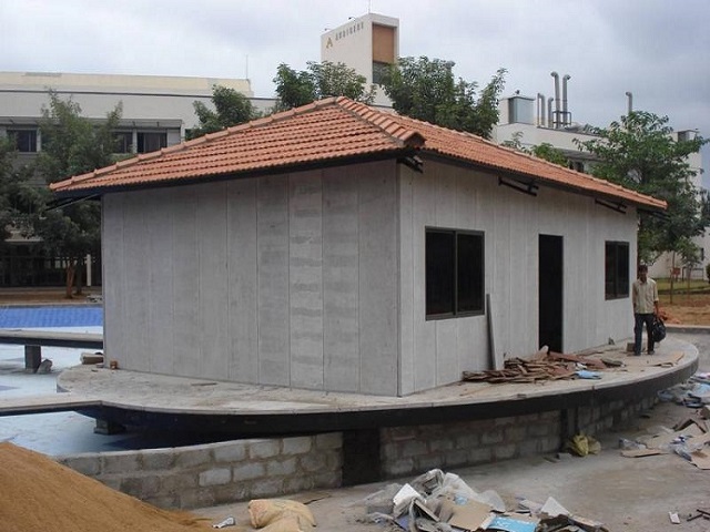 Fast Assembly Mountain Resorts Building Prefabricated House Eps Cement Sandwich Panel House
